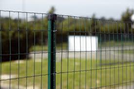 Decorative Fences: Balancing Functionality and Design post thumbnail image